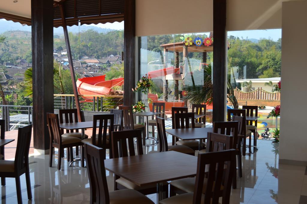 Bess Resort & Waterpark Hotel And Convention Malang Eksteriør billede