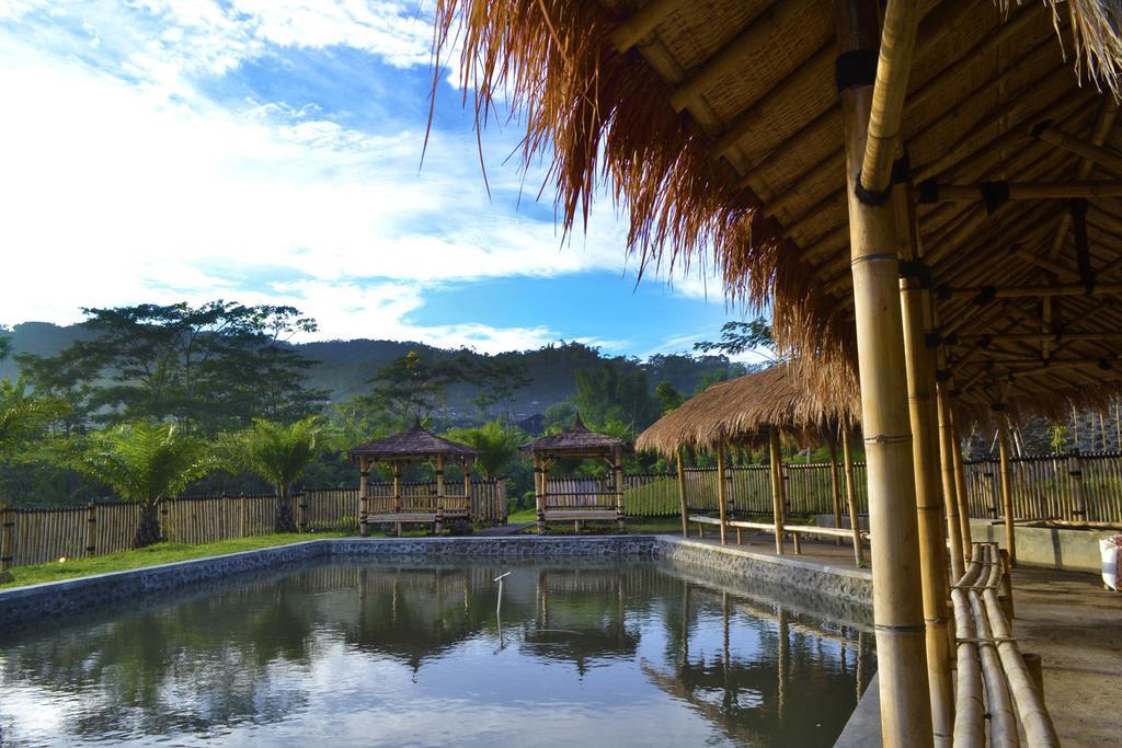Bess Resort & Waterpark Hotel And Convention Malang Eksteriør billede