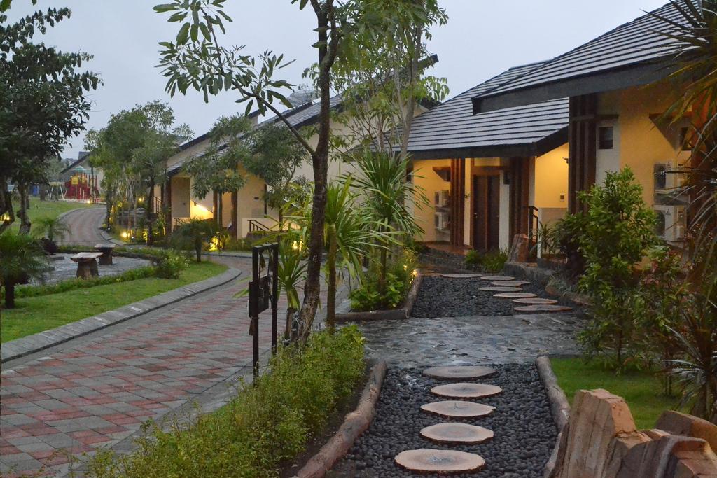 Bess Resort & Waterpark Hotel And Convention Malang Eksteriør billede