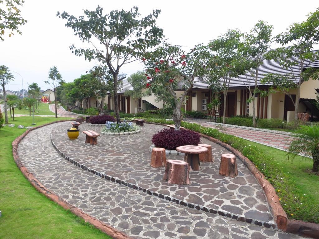 Bess Resort & Waterpark Hotel And Convention Malang Eksteriør billede